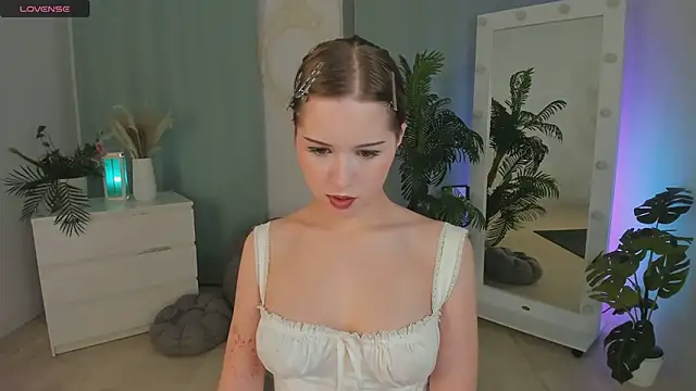 JanetMoor online show from 28, 11, 2025