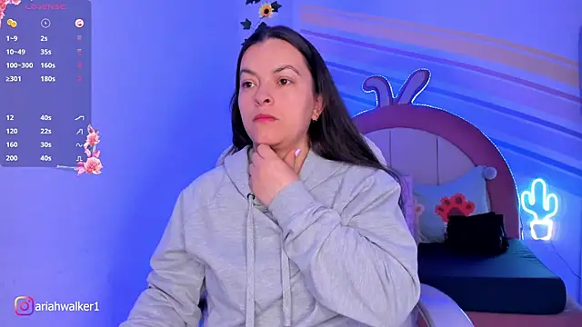 Ariah Walker  online show from 14, 9, 2025