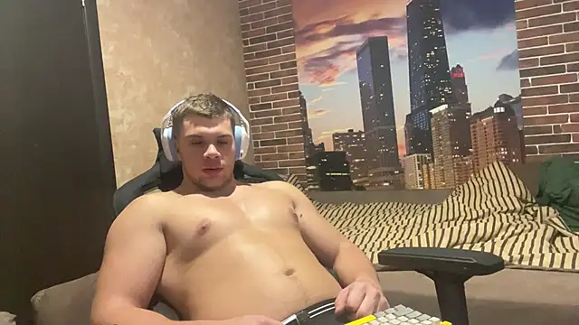 Snapshot of MusclePhantom chatting on 27, 10, 2025 MusclePhantom online show from 27, 10, 2025