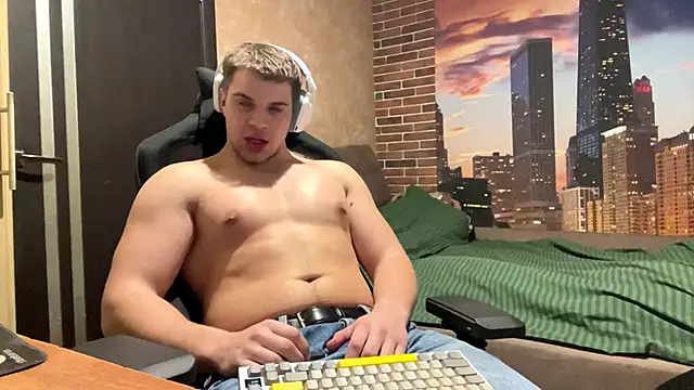 Snapshot of MusclePhantom chatting on 4, 3, 2026 MusclePhantom online show from 4, 3, 2026