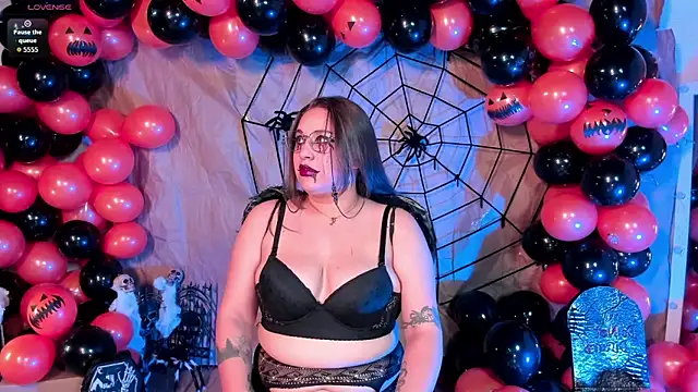 Snapshot of Laureen_se chatting on 22, 10, 2025 Laureen se online show from 22, 10, 2025