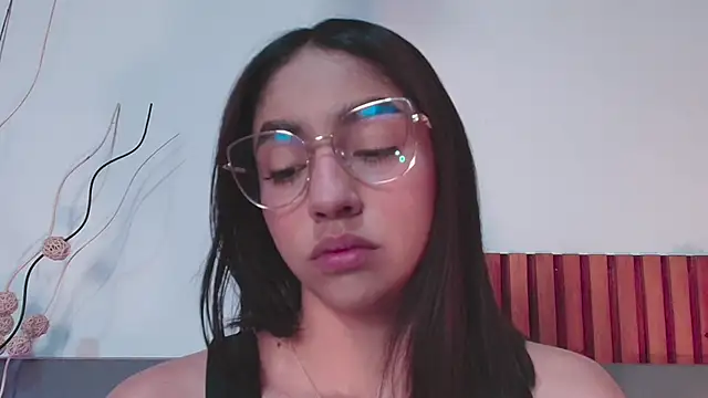 IvyJhons online show from 19, 9, 2025