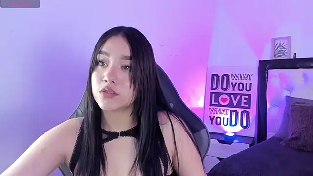 KimGarces online show from 11, 9, 2025