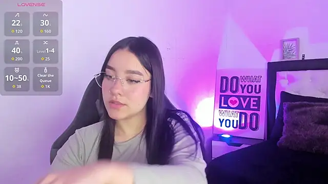 KimGarces online show from 13, 9, 2025