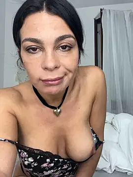 Snapshot of salvana chatting on 16, 9, 2025 salvana online show from 16, 9, 2025