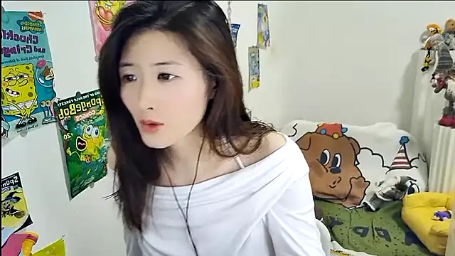 Moonlight-23 online show from 28, 9, 2025