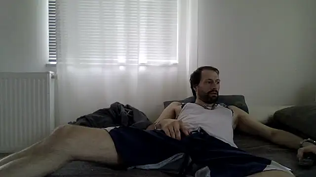 XLBarehengst online show from 7, 10, 2025