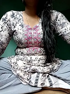 Snapshot of Rina-2 chatting on 21, 10, 2025 Rina-2 online show from 21, 10, 2025