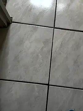 Snapshot of couplecoquinchaud2928 chatting on 1, 11, 2025 couplecoquinchaud2928 online show from 1, 11, 2025