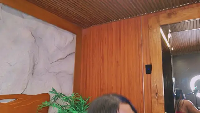 kaylie mitchel online show from 1, 11, 2025