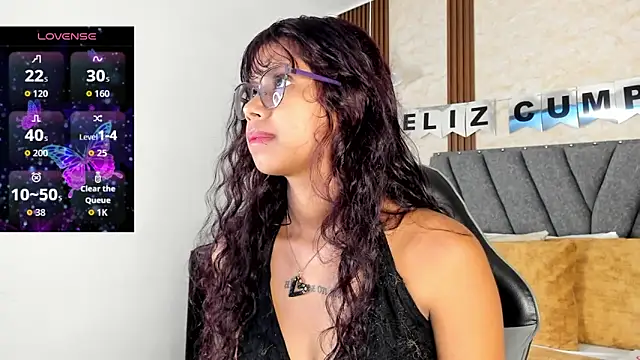  chloe  dupont online show from 9, 9, 2025