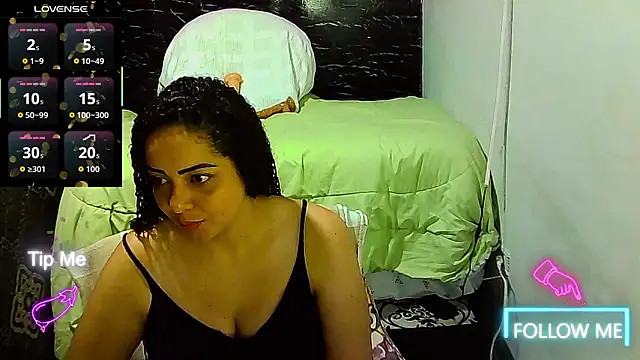 Snapshot of _naughty_milf chatting on 16, 3, 2026 naughty milf online show from 16, 3, 2026