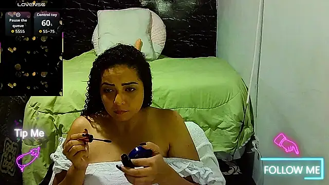 Snapshot of _naughty_milf chatting on 20, 3, 2026 naughty milf online show from 20, 3, 2026