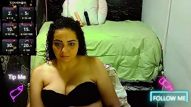Snapshot of _naughty_milf chatting on 30, 3, 2026 naughty milf online show from 30, 3, 2026