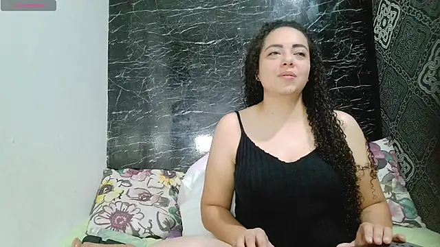 Snapshot of _naughty_milf chatting on 30, 5, 2026 naughty milf online show from 30, 5, 2026