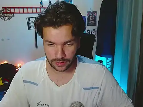 Snapshot of cortelioni_massimo_ chatting on 2, 10, 2025 cortelioni massimo  online show from 2, 10, 2025