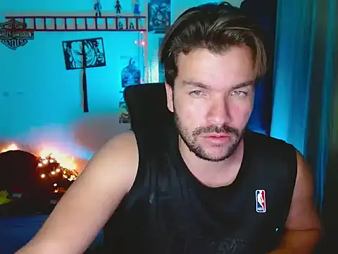 Snapshot of cortelioni_massimo_ chatting on 4, 10, 2025 cortelioni massimo  online show from 4, 10, 2025