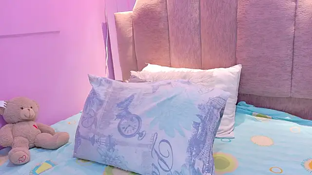 AndreaSweet2 online show from 2, 5, 2026