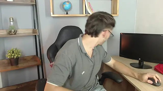 Stuart White online show from 11, 9, 2025