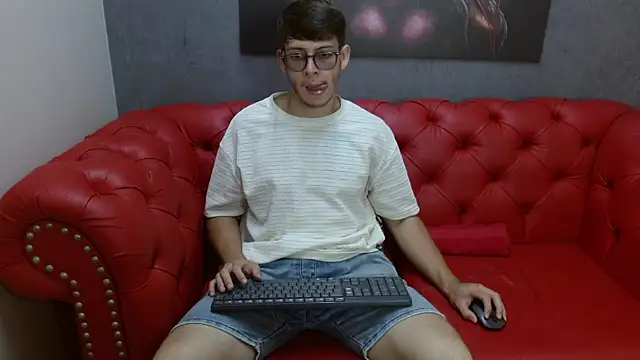 Stuart White online show from 5, 10, 2025