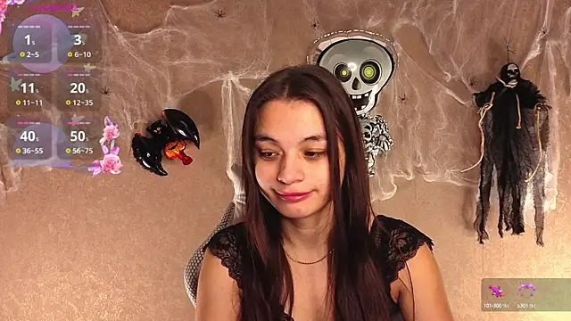 Leila Hefner online show from 14, 10, 2025