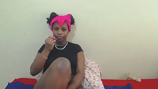 Snapshot of Blackberry96_ chatting on 17, 11, 2025 Blackberry96 online show from 17, 11, 2025