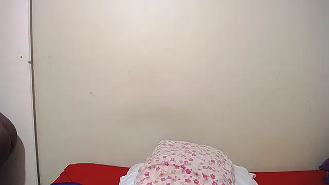 Snapshot of Blackberry96_ chatting on 17, 11, 2025 Blackberry96 online show from 17, 11, 2025