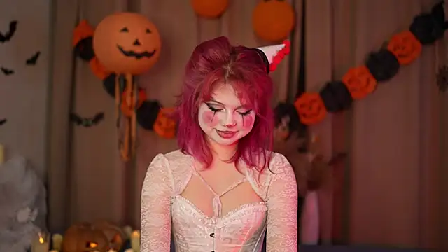 Stella Vanila online show from 30, 10, 2025