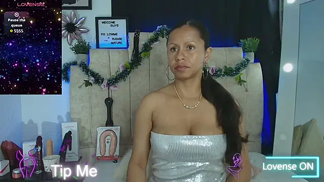 Snapshot of Catherine_mature45 chatting on 15, 12, 2025 Catherine mature45 online show from 15, 12, 2025