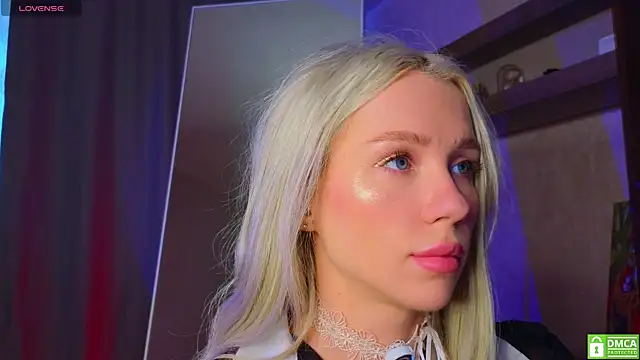 KittenFang online show from 5, 4, 2026