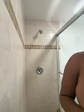LuckyKhloe online show from 8, 5, 2026