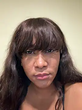 LuckyKhloe online show from 19, 5, 2026
