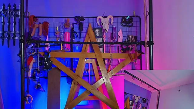 Misstresss aurora bdsm online show from 30, 9, 2025