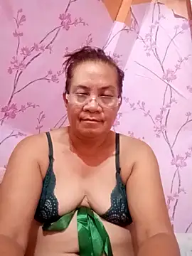 Snapshot of vickyhot1966 chatting on 14, 9, 2025 vickyhot1966 online show from 14, 9, 2025