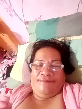 Snapshot of vickyhot1966 chatting on 22, 9, 2025 vickyhot1966 online show from 22, 9, 2025