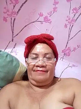 Snapshot of vickyhot1966 chatting on 25, 9, 2025 vickyhot1966 online show from 25, 9, 2025