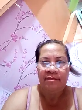 Snapshot of vickyhot1966 chatting on 27, 9, 2025 vickyhot1966 online show from 27, 9, 2025