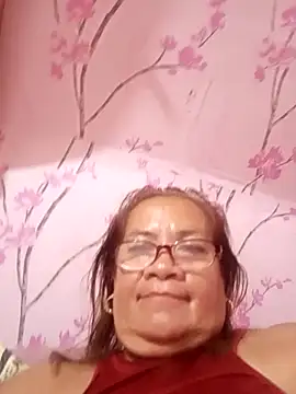 Snapshot of vickyhot1966 chatting on 8, 10, 2025 vickyhot1966 online show from 8, 10, 2025