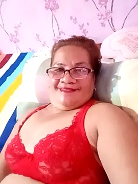 Snapshot of vickyhot1966 chatting on 12, 10, 2025 vickyhot1966 online show from 12, 10, 2025