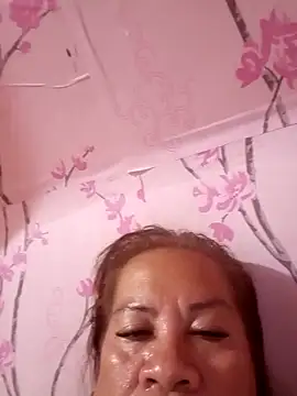 Snapshot of vickyhot1966 chatting on 22, 10, 2025 vickyhot1966 online show from 22, 10, 2025