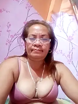 Snapshot of vickyhot1966 chatting on 30, 10, 2025 vickyhot1966 online show from 30, 10, 2025