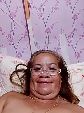 Snapshot of vickyhot1966 chatting on 16, 12, 2025 vickyhot1966 online show from 16, 12, 2025