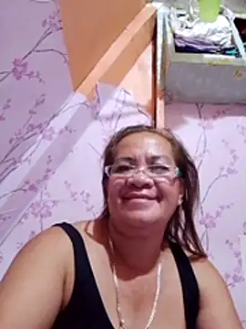 Snapshot of vickyhot1966 chatting on 15, 3, 2026 vickyhot1966 online show from 15, 3, 2026