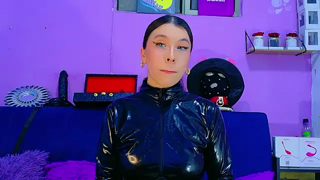 Snapshot of CristalRose chatting on 23, 3, 2026 CristalRose online show from 23, 3, 2026