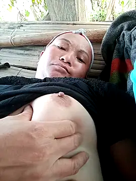 Snapshot of Love-Mama33 chatting on 24, 3, 2026 Love-Mama33 online show from 24, 3, 2026