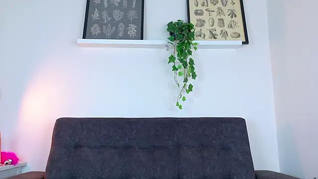 Nickifox   online show from 24, 3, 2026