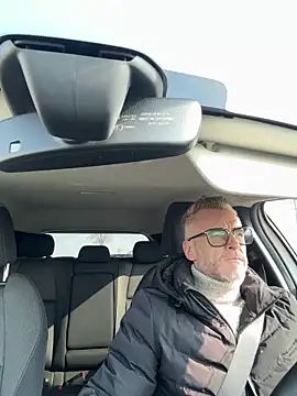 Snapshot of Axl_hot chatting on 8, 3, 2026 Axl hot online show from 8, 3, 2026