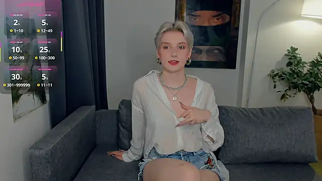 Snapshot of OdelynaAsp chatting on 17, 10, 2025 OdelynaAsp online show from 17, 10, 2025