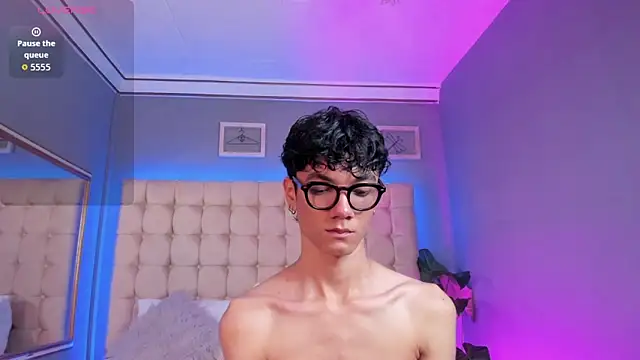 Phillicious   online show from 19, 9, 2025