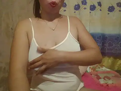 Snapshot of sexymorenal18 chatting on 3, 4, 2026 sexymorenal18 online show from 3, 4, 2026